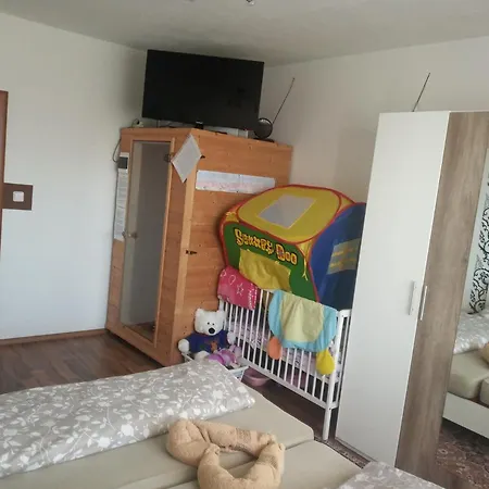 Tatry-nova Lesna Apartment